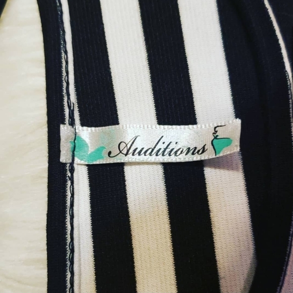 Auditions Bodycon Dress - Picture 4 of 7